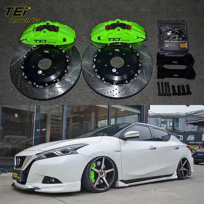comprar Kit de freno delantero grande 4 calibre de pistón con rotor de 355x28mm sistema de freno automático BBK para Nissan Bluebird 17 pulgadas del borde del coche Fabricación en línea