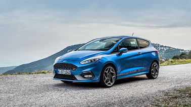 comprar Cuatro BBK de pistón para Ford Fiesta ST ST180 Kit de freno grande con discos perforados / ranuras / perforados y ranuras Fabricación en línea