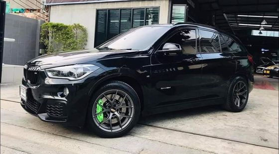 comprar BBK Para BMW X1 F48 Kit de freno grande P60S delantero forjado 6 pinzas de pistón con 355 * 32 rotor Fabricación en línea