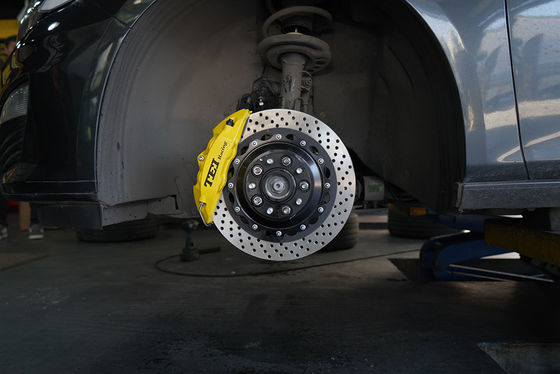 BBK para el calibrador forjado pistón de Malibu XL 4 con el rotor de 345*28m m rueda TEI Racing Big Brake Kit de 18 pulgadas