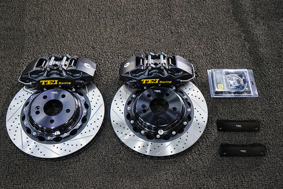El freno grande Kit For BMW TEI Racing instalado E300 P60S forjó 6 el rotor del disco de los calibradores 355*32m m del pistón